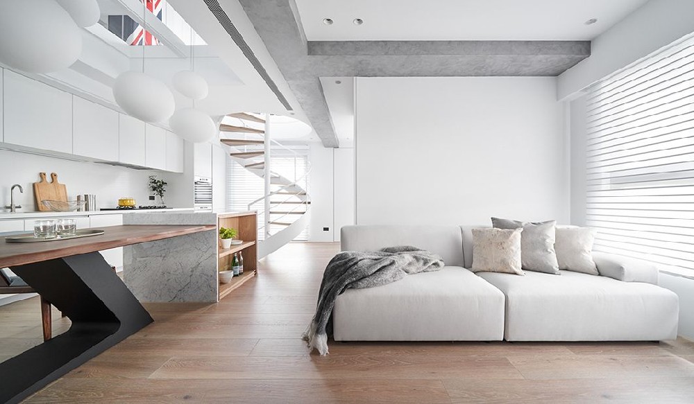 北歐Loft 雙層公寓，一家四口的輕暖日常
